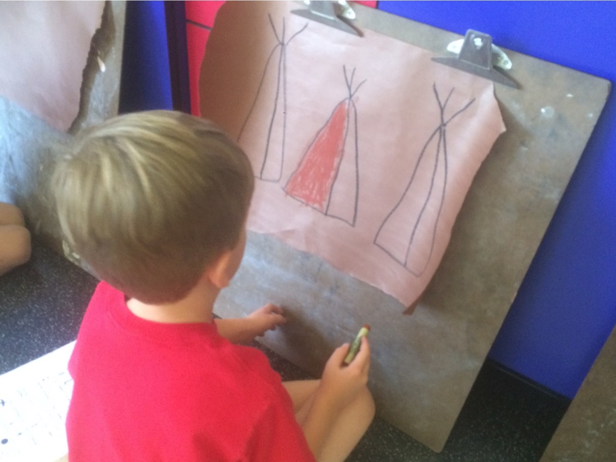 Cave Paintings with&nbsp;Kindergarten